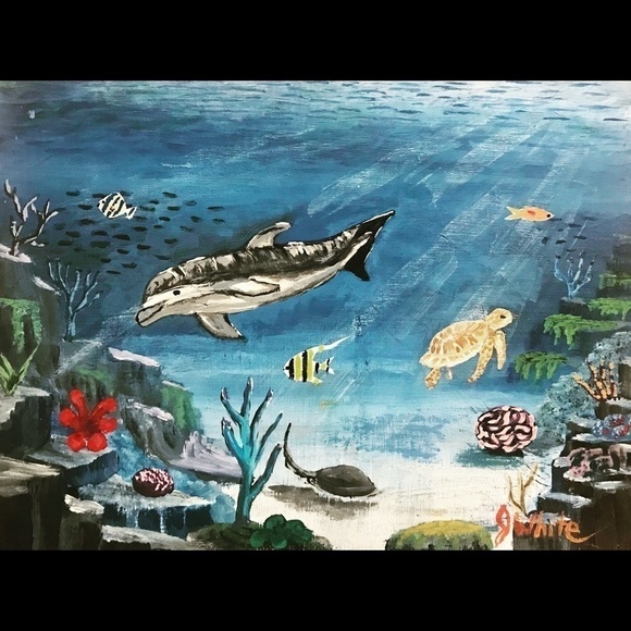 Other - HAPPY Dolphin